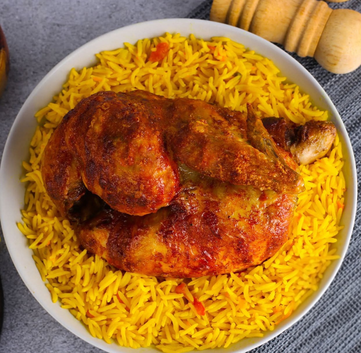 نص فرخة مشوية سوري مع أرز